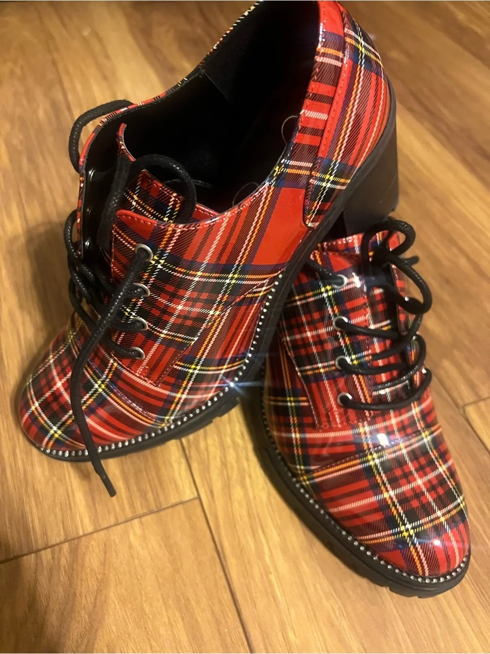 Jessica Simpson Red Plaid Lace-Up Oxfords